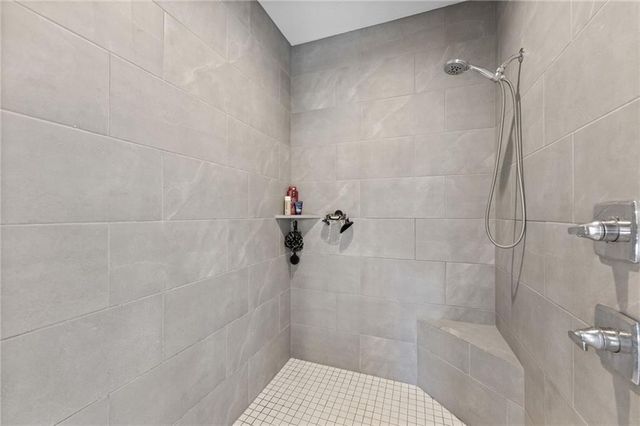 25274 W 92nd Terrace, Lenexa, KS 66227