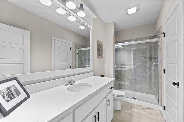 25274 W 92nd Terrace, Lenexa, KS 66227