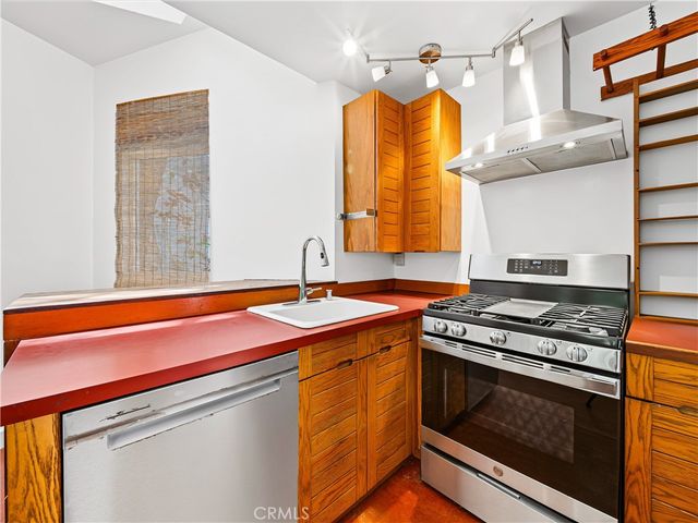 430 Altair, Los Angeles, CA 90291