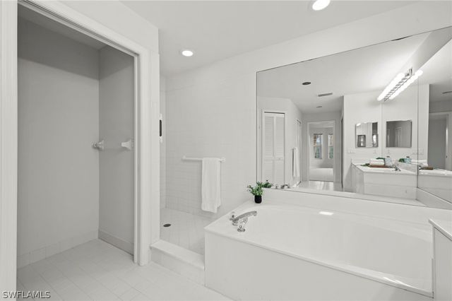 8291 Grand Palm DR 2, Estero, FL 33967