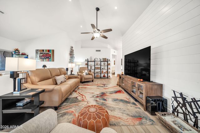 19614 N BELLWOOD Drive, Sun City West, AZ 85375