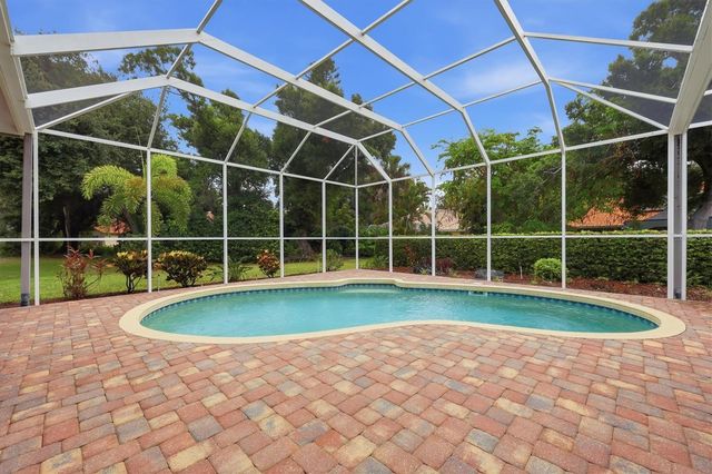 597 ASTON WOODS COURT, Venice, FL 34293