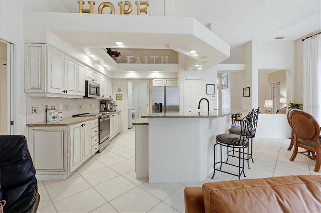 597 ASTON WOODS COURT, Venice, FL 34293