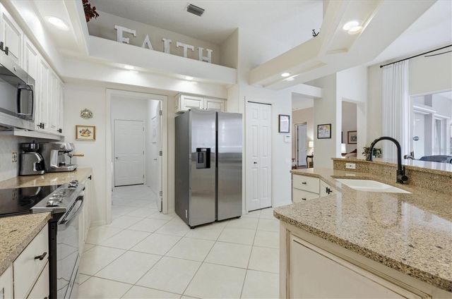 597 ASTON WOODS COURT, Venice, FL 34293