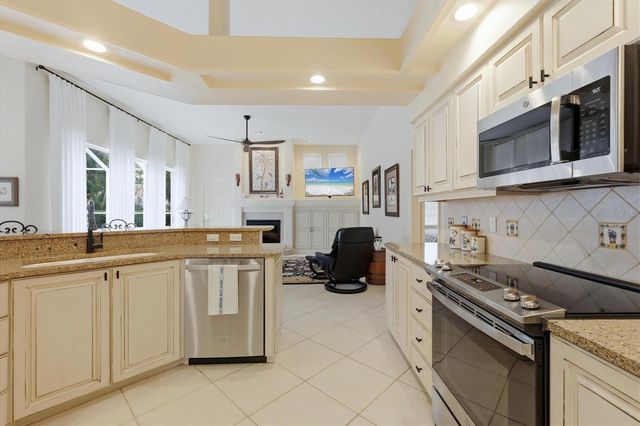 597 ASTON WOODS COURT, Venice, FL 34293
