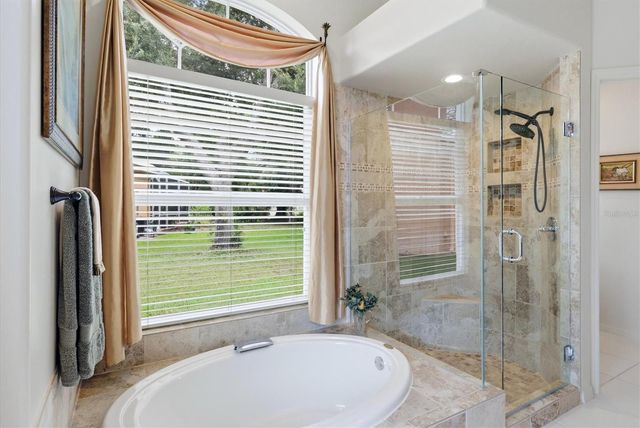 597 ASTON WOODS COURT, Venice, FL 34293