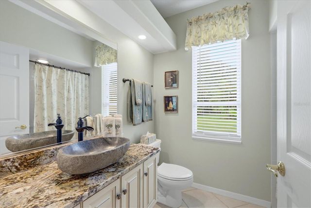 597 ASTON WOODS COURT, Venice, FL 34293