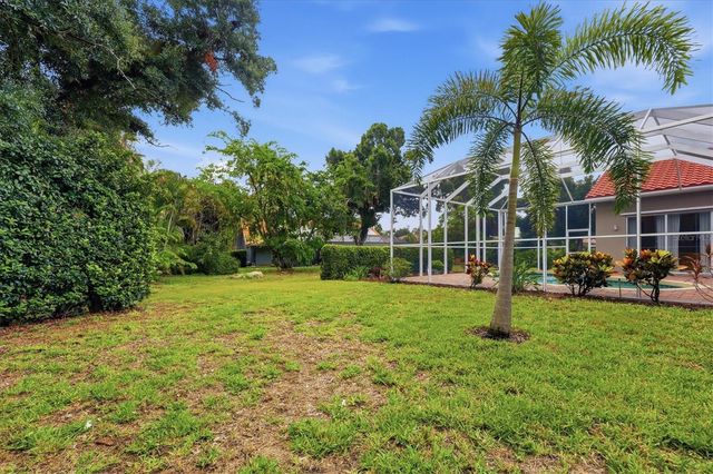 597 ASTON WOODS COURT, Venice, FL 34293