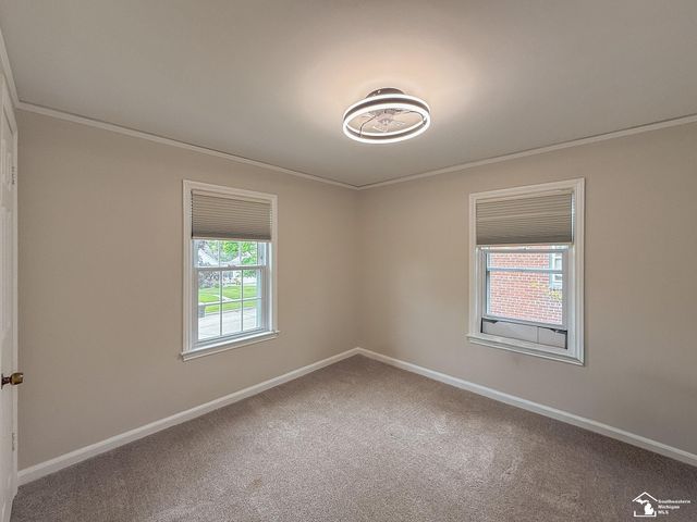 2845 Birchwood Street, Trenton, MI 48183