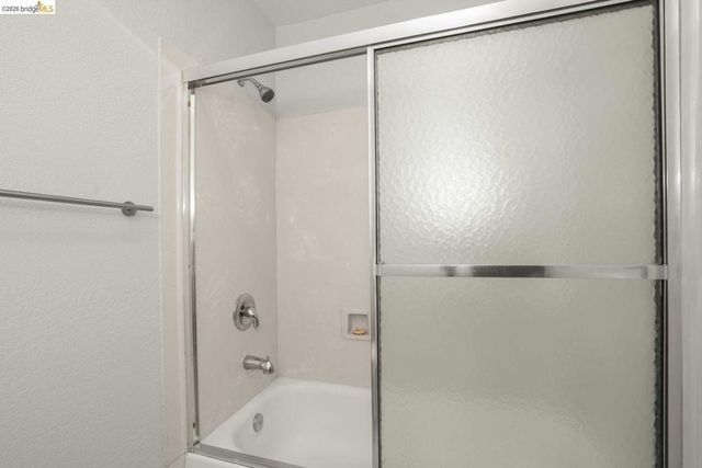 175 Sierra DR APT 303, Walnut Creek, CA 94596