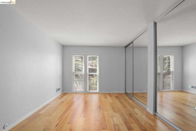 175 Sierra DR APT 303, Walnut Creek, CA 94596