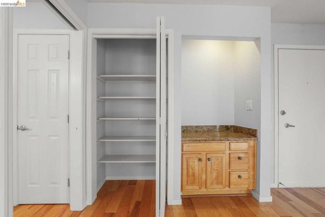 175 Sierra DR APT 303, Walnut Creek, CA 94596