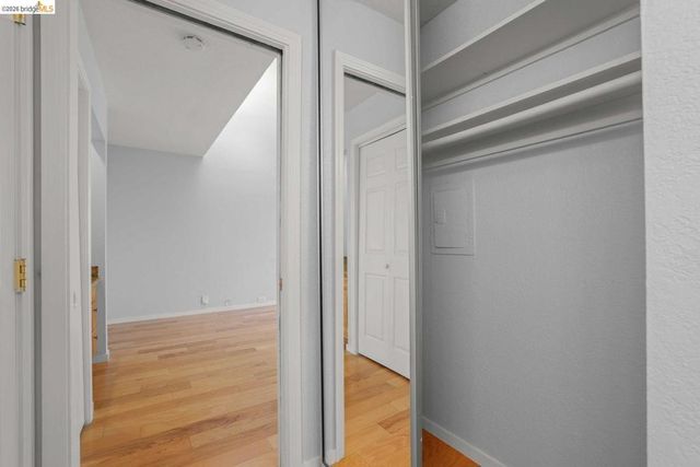 175 Sierra DR APT 303, Walnut Creek, CA 94596