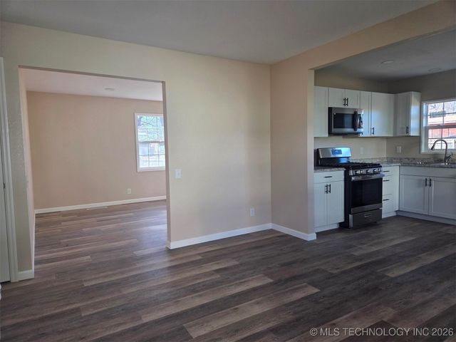 117 Mockingbird Lane, Bartlesville, OK 74003