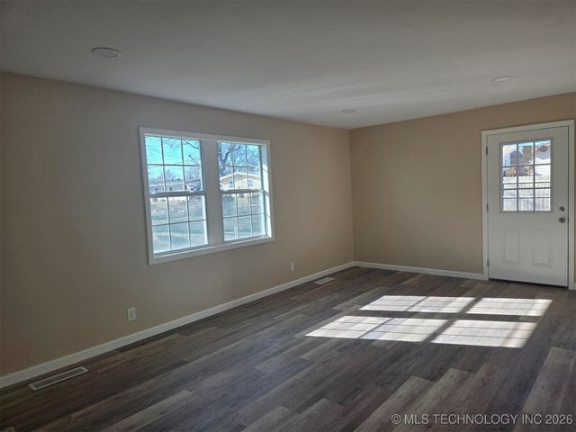 117 Mockingbird Lane, Bartlesville, OK 74003