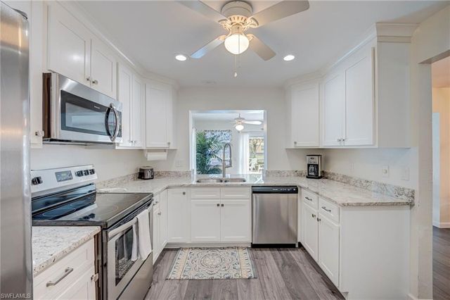 1914 Ottersrest LN, Cape Coral, FL 33990
