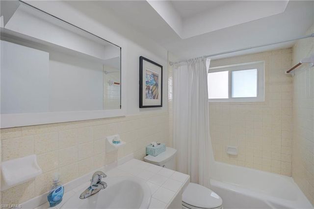 1914 Ottersrest LN, Cape Coral, FL 33990