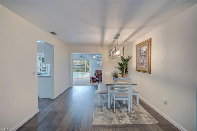 1914 Ottersrest LN, Cape Coral, FL 33990
