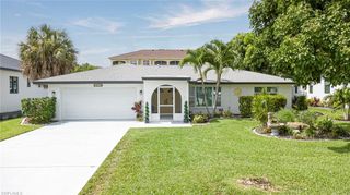 1914 Ottersrest LN, Cape Coral, FL 33990