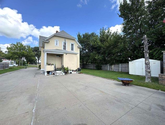 552 Burgess Street, Saint Paul, MN 55103