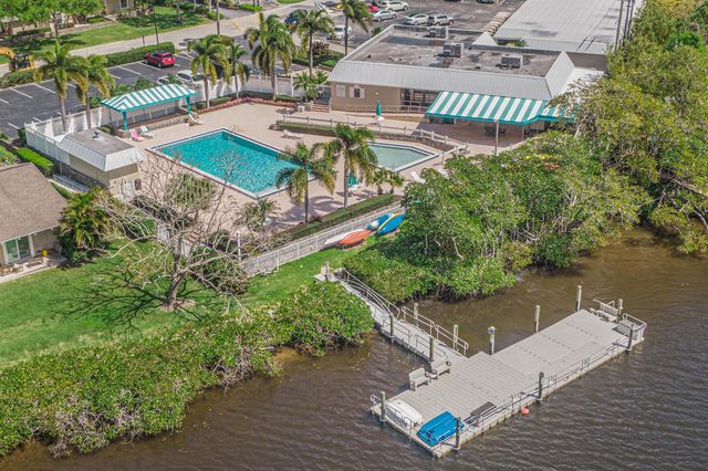 18560 SE Wood Haven Lane G, Jupiter, FL 33469