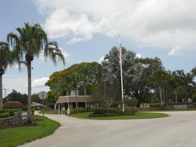18560 SE Wood Haven Lane G, Jupiter, FL 33469