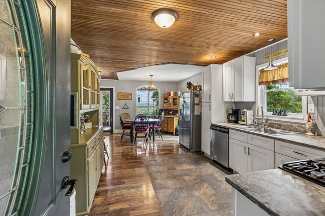 225 Grishom Ln, Granville, TN 38564