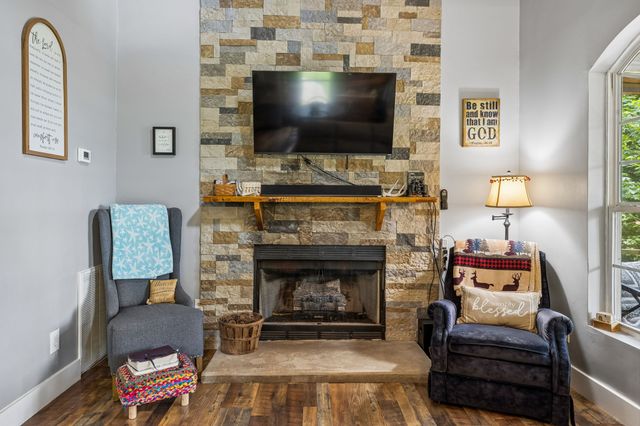 225 Grishom Ln, Granville, TN 38564