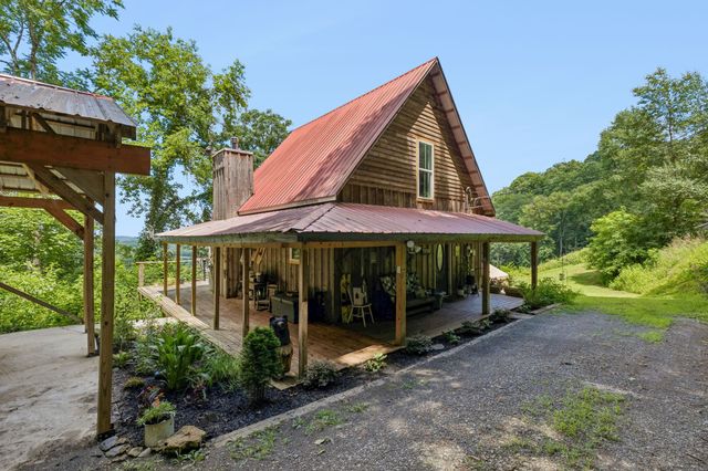 225 Grishom Ln, Granville, TN 38564