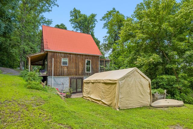 225 Grishom Ln, Granville, TN 38564