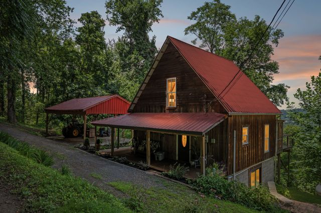 225 Grishom Ln, Granville, TN 38564
