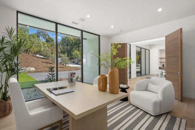 5471 La Crescenta, Rancho Santa Fe, CA 92067