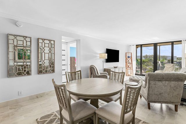 14 Royal Palm Way 501, Boca Raton, FL 33432