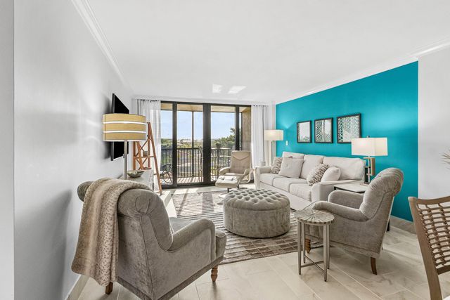14 Royal Palm Way 501, Boca Raton, FL 33432