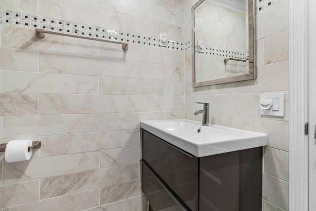 14 Royal Palm Way 501, Boca Raton, FL 33432