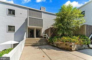 1750 OAKWOOD TER #16C, Narberth, PA 19072