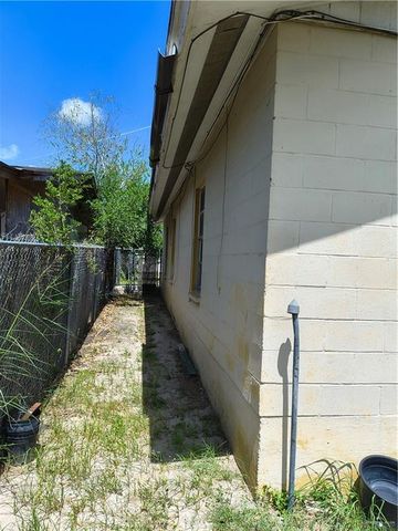 165 N Kennedy Street, Rio Grande City, TX 78582