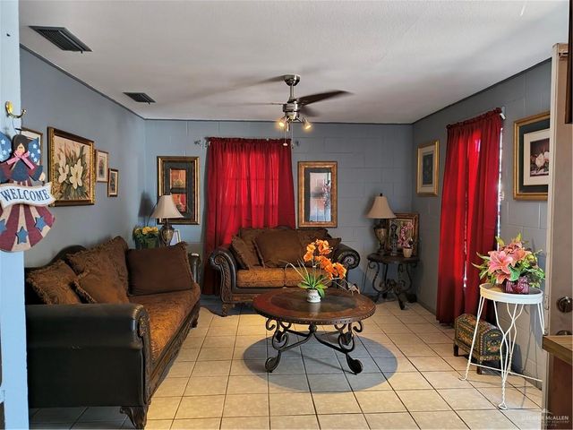 165 N Kennedy Street, Rio Grande City, TX 78582