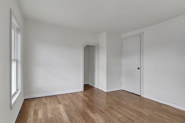 25 Tremont St, Brockton, MA 02301