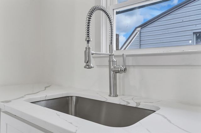 25 Tremont St, Brockton, MA 02301