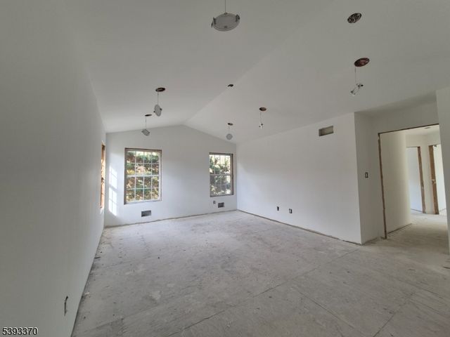 13 Apple Ridge Rd, Vernon Twp., NJ 07461