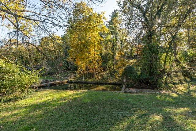 2801 S Lone Pine Avenue, Springfield, MO 65804