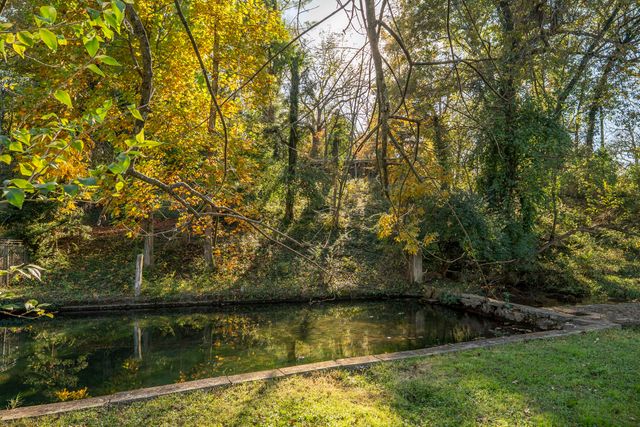 2801 S Lone Pine Avenue, Springfield, MO 65804