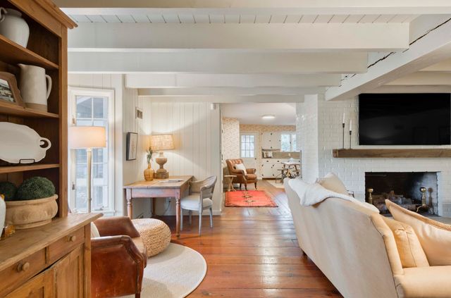 2801 S Lone Pine Avenue, Springfield, MO 65804