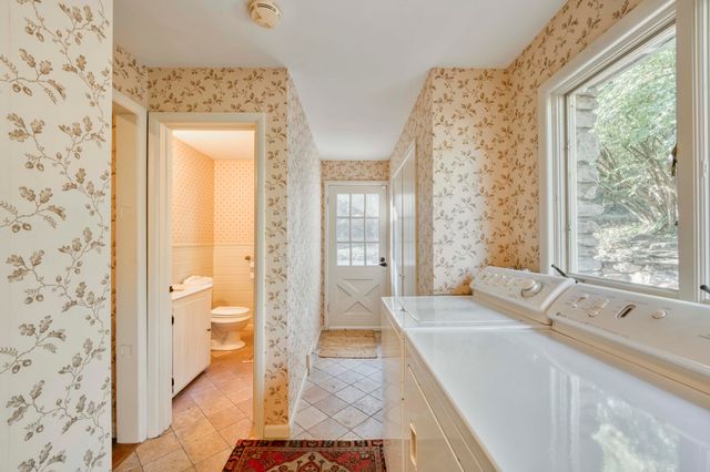 2801 S Lone Pine Avenue, Springfield, MO 65804