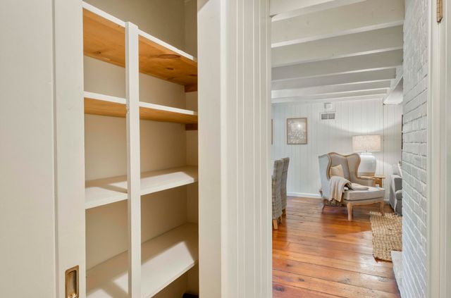 2801 S Lone Pine Avenue, Springfield, MO 65804