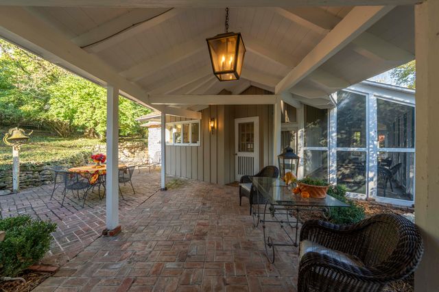 2801 S Lone Pine Avenue, Springfield, MO 65804