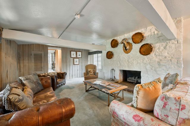 2801 S Lone Pine Avenue, Springfield, MO 65804