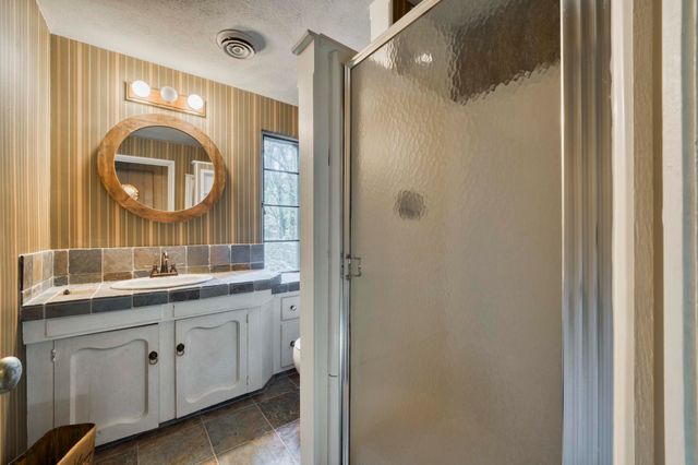 2801 S Lone Pine Avenue, Springfield, MO 65804