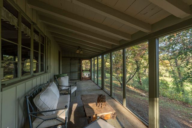 2801 S Lone Pine Avenue, Springfield, MO 65804